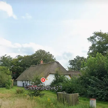 Holiday home Reetdachkate 'elmely' Nahe Romo Skaerbaek